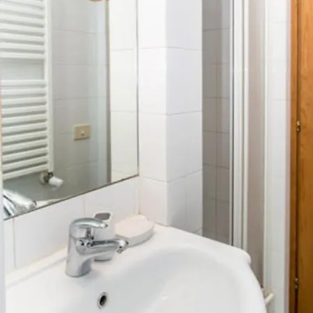 דירה Charming Near The Colosseum In 45 M² With Balcony