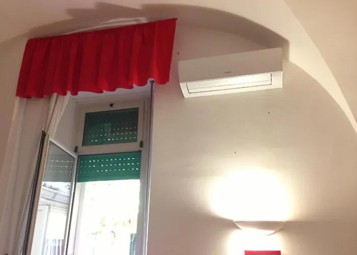 Charming Near The Colosseum In Rome, 45 M² With Balcony Lejlighed *